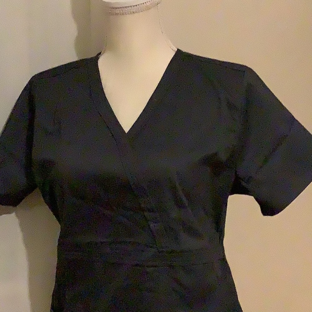 Scrubs bundle two - Picture 7 of 12